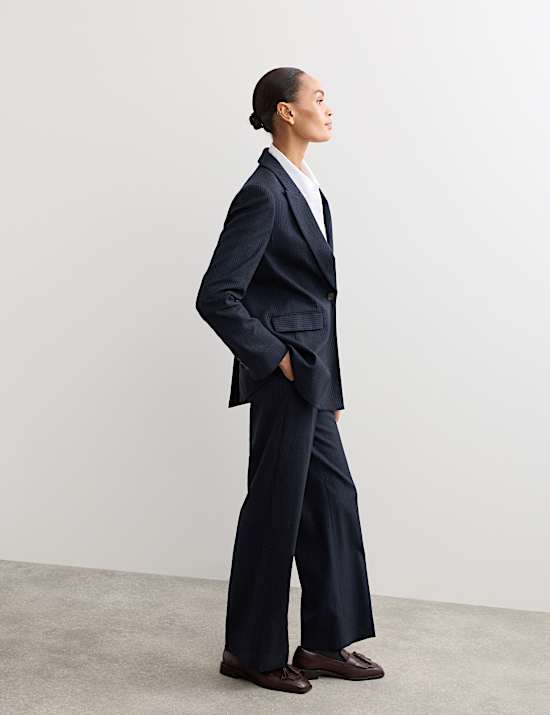 Wolrijke broek met rechte pijpen en krijtstreep