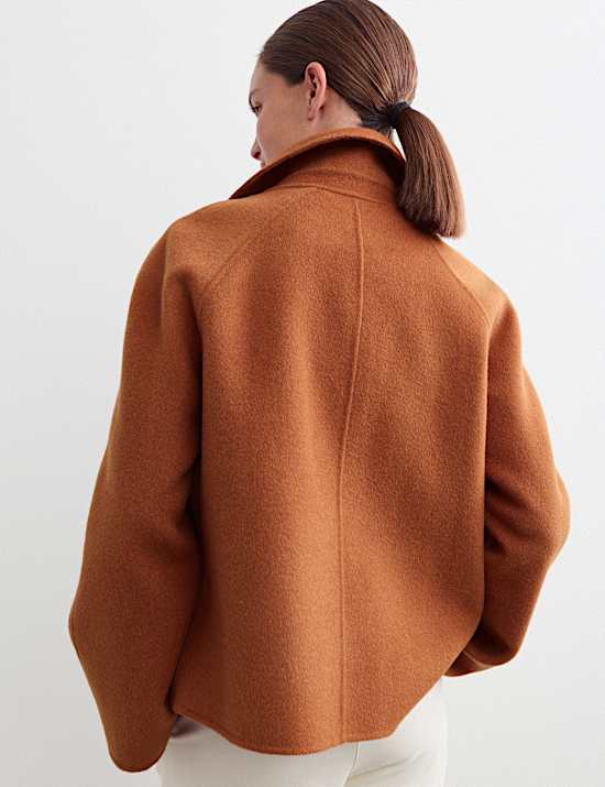 Veste courte double face en laine &agrave; encolure