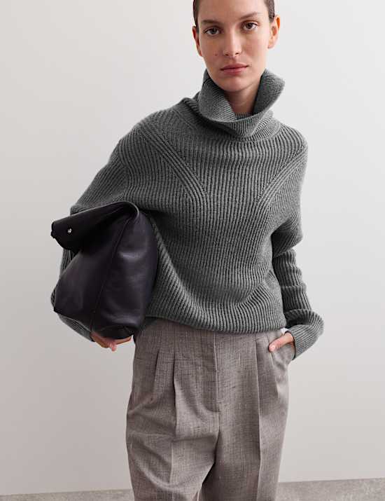 Pull 100 % laine m&eacute;rinos &agrave; col roul&eacute;