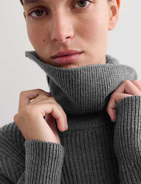 Pull 100 % laine m&eacute;rinos &agrave; col roul&eacute;