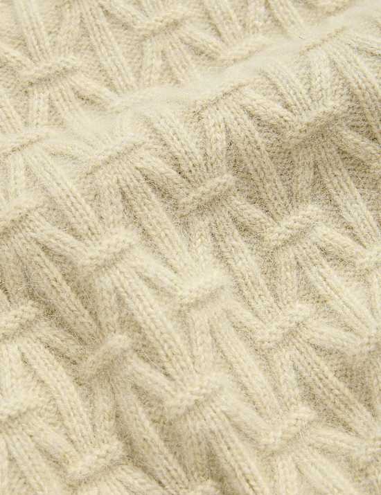 Pull en alpaga mélangé à maille torsadée et col en V avec cachemire