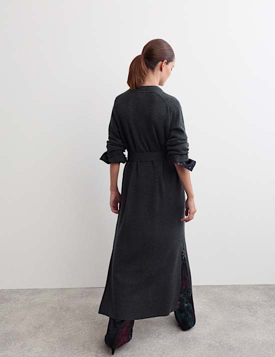 Lang geschnittene Wickel-Strickjacke aus reiner Merinowolle