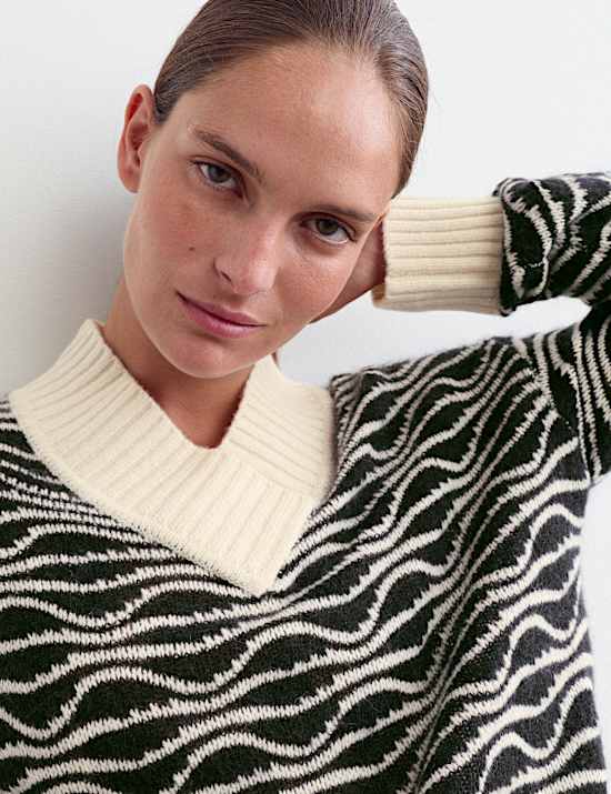 Wool Rich Textured V-Neck Jumper