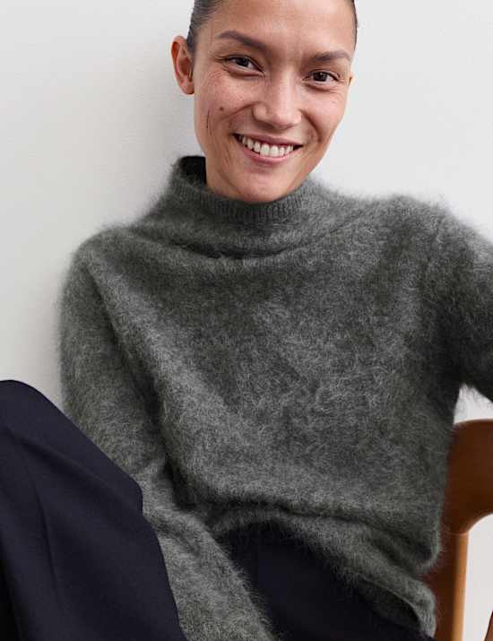 Πουλόβερ με ψηλό γιακά από 100% μαλακό κασμίρι
