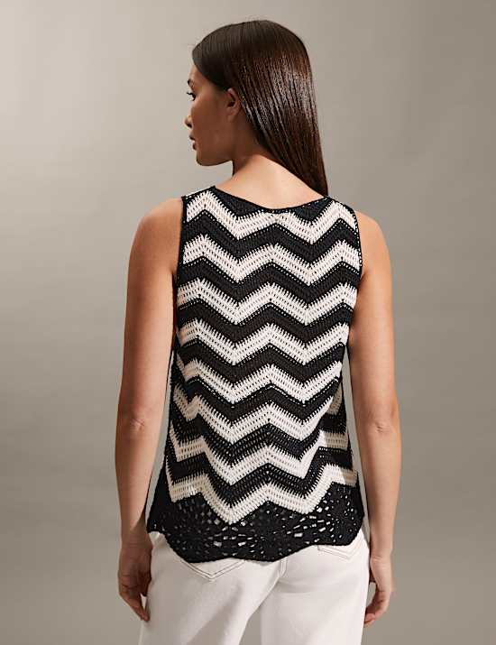 Katoenrijk, gestreept, gebreid hemdje met ronde hals