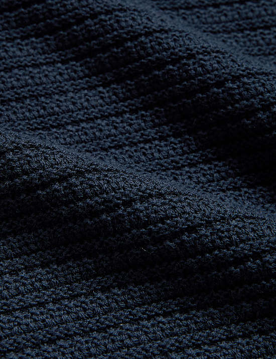 Άνετο πουλόβερ με ανάγλυφο σχέδιο, γιακά και χαλαρή εφαρμογή από 100% βαμβάκι