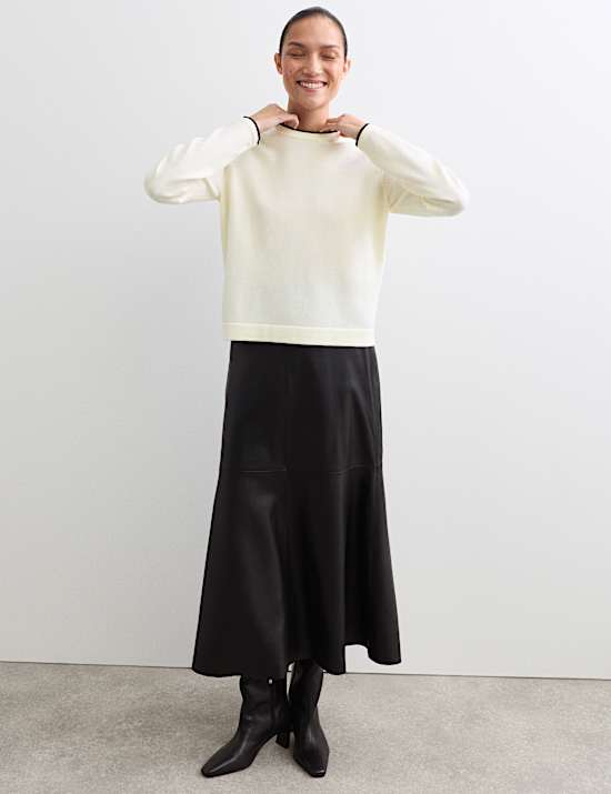 Merino Wool Rich Tipped Crew Neck Jumper