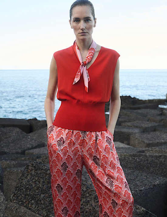 D&eacute;bardeur en maille textur&eacute;e &agrave; col en V