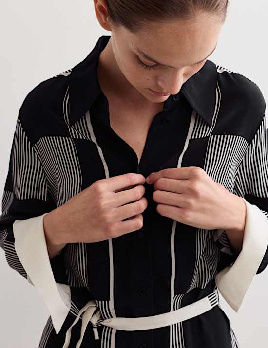 Robe chemise longueur genou avec ceinture et imprimé