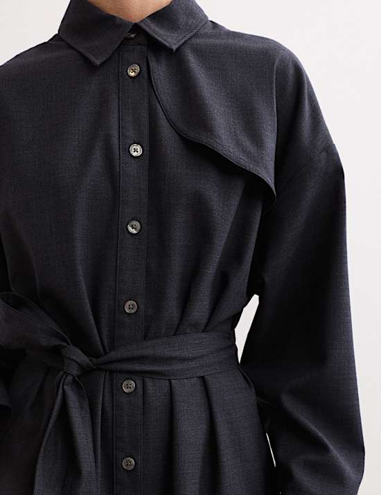 Robe trench midi en laine à fermeture boutonnée sur le devant