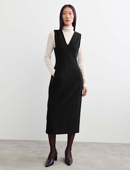 Robe midi 100 % laine textur&eacute;e &agrave; col en V