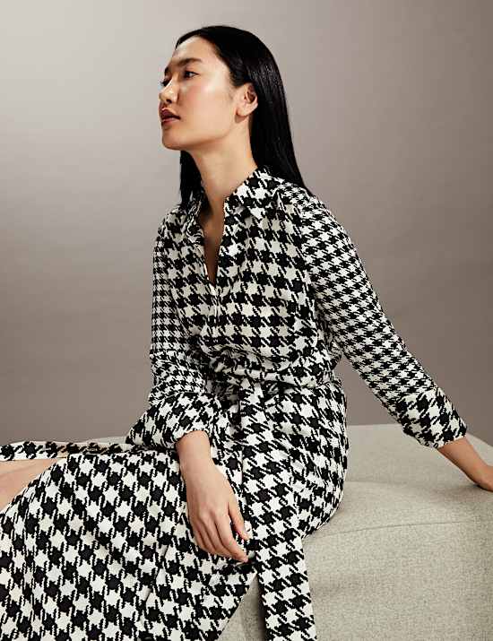 Robe midi style chemise 100&nbsp;% soie avec imprim&eacute;