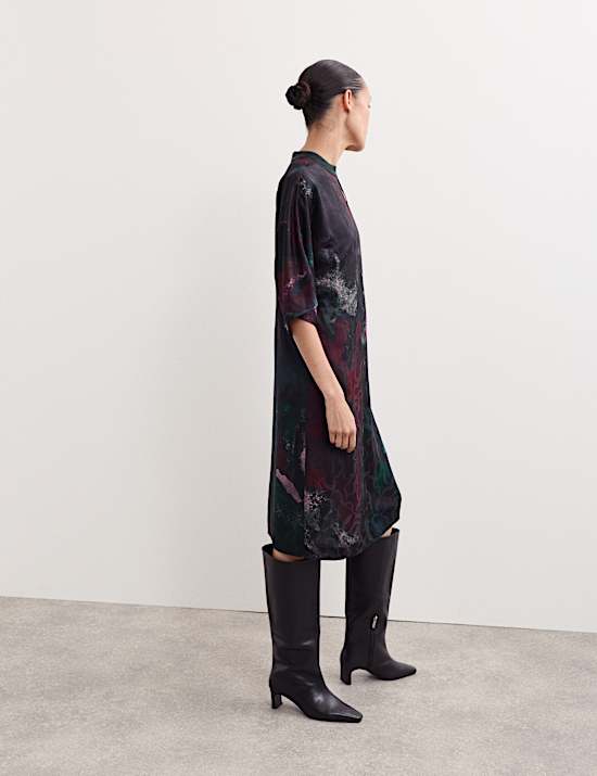 Robe tube longueur genou à imprimé jacquard ciel nocturne