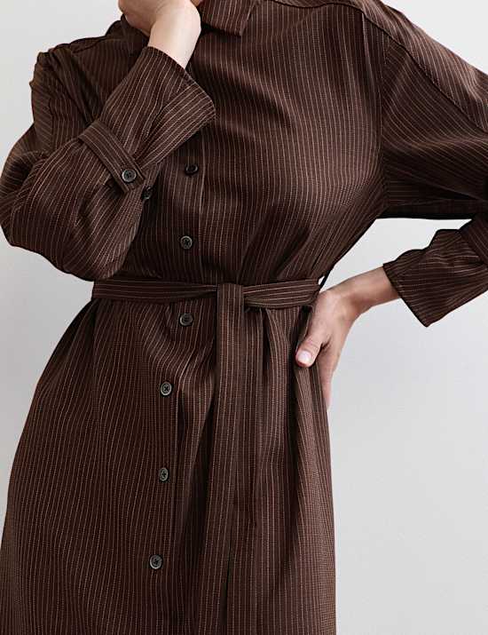 Robe midi coupe ajust&eacute;e en laine &agrave; fines rayures