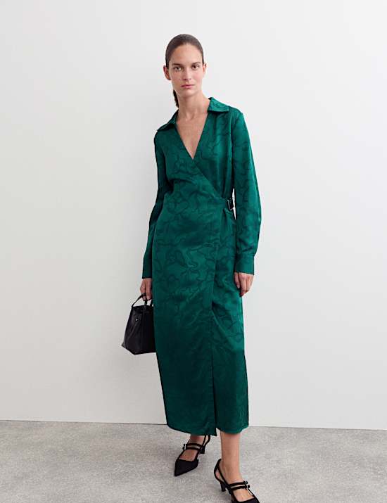 Robe midi style portefeuille à motif jacquard fleuri