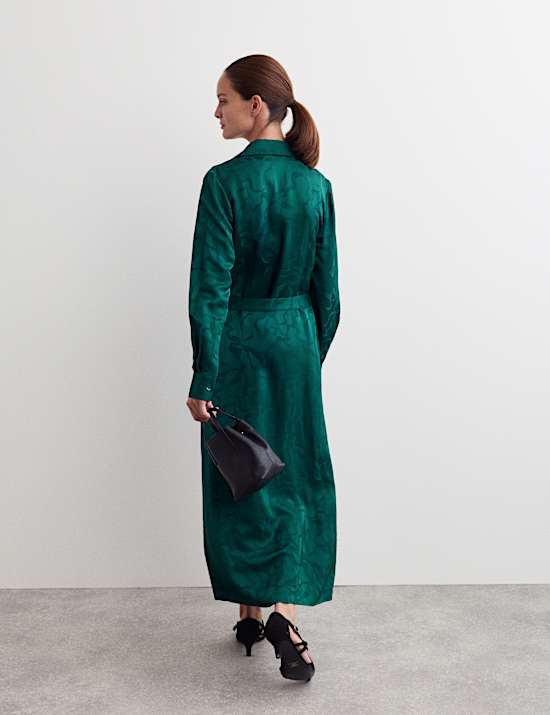 Robe midi style portefeuille à motif jacquard fleuri