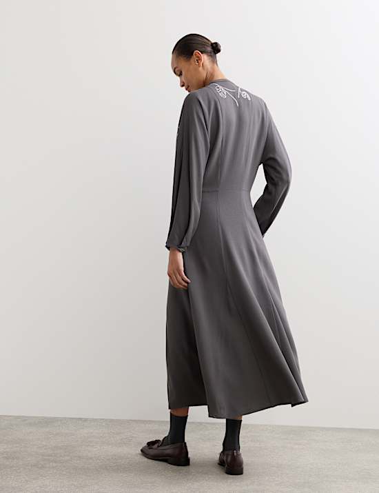 Geborduurde midi-skaterjurk met wol