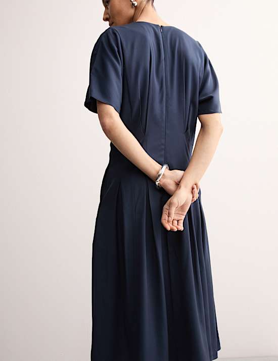 V-Neck Pintuck Midi Waisted Dress