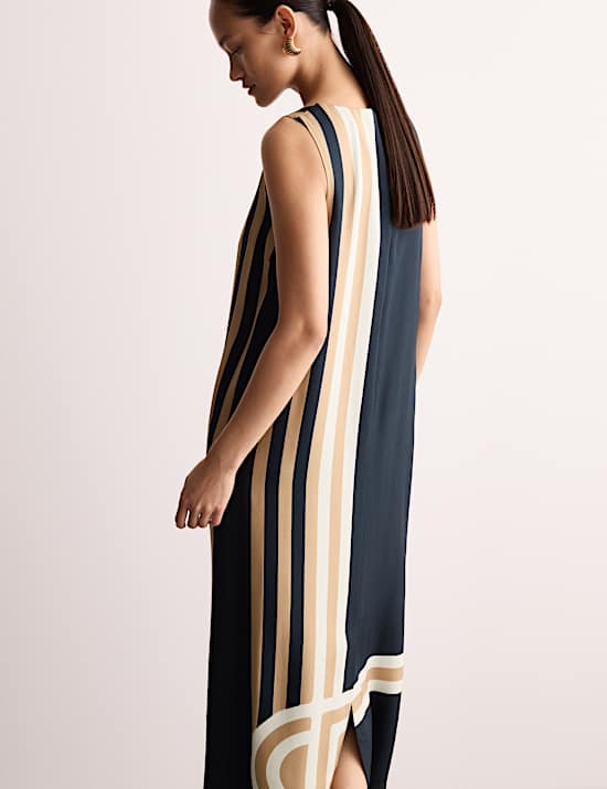 Robe coupe droite midi à décolleté rond à imprimé foulard