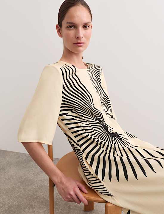 Robe midi &agrave; imprim&eacute; &eacute;ventail