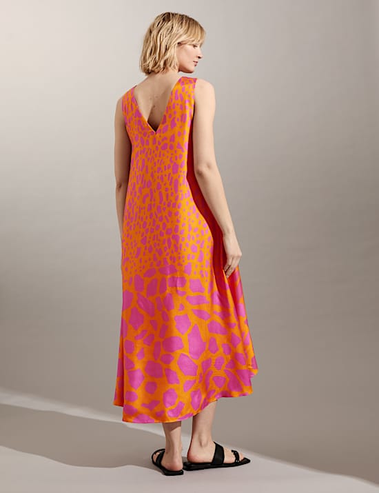 Gesmokte midi-jurk van zuiver zijde met dierenprint