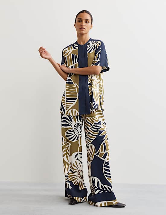 Leaf Print Round Neck Relaxed Shirt