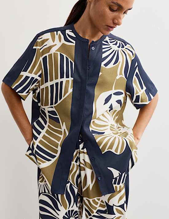 Leaf Print Round Neck Relaxed Shirt