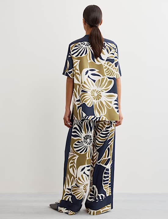 Leaf Print Round Neck Relaxed Shirt