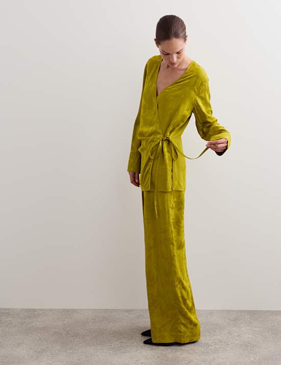 Σύνολο με κρουαζέ ζακάρ πουκάμισο με σχέδιο αβοκάντο