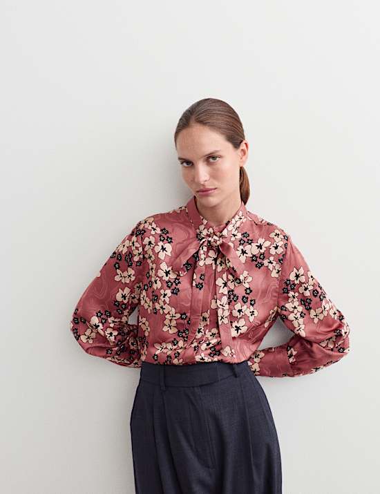 Floral Print Jacquard Collared Blouse