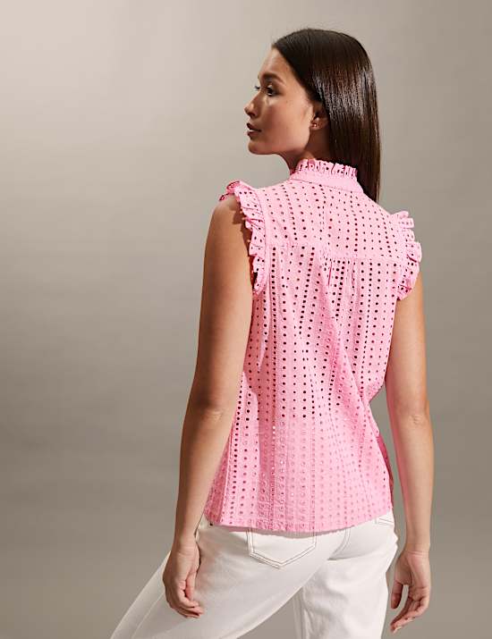 Zuiver katoenen top met ruchekraag en broderie