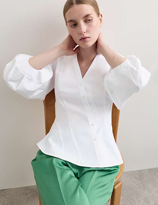 Zuiver katoenen blouse met knoopsluiting en V-hals