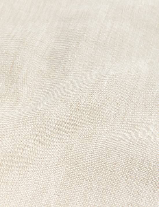 Hemdtopje van zuiver linnen met ronde hals en zijstreep