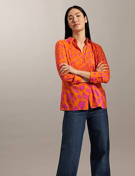 Kemeja Campuran Sutra Motif Hewan