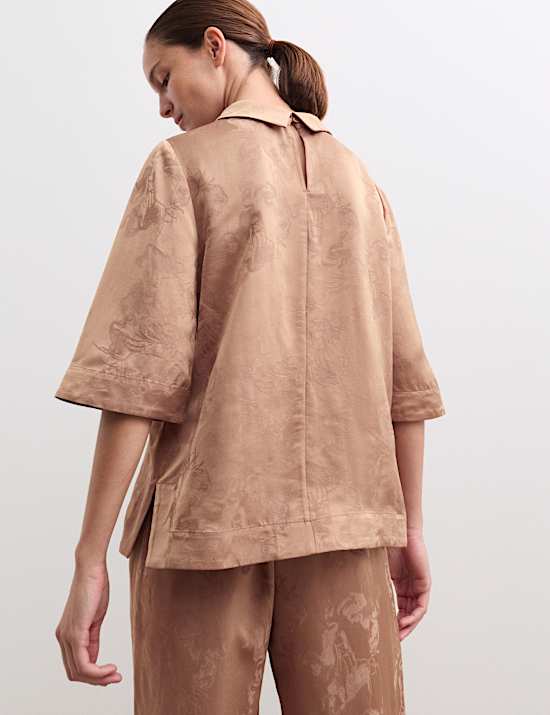 Top à manches courtes et motif jacquard