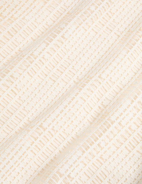 Top en coton orné de dentelle fleurie