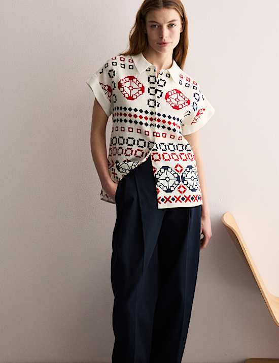 Top 100 % lin imprimé à petites manches et encolure