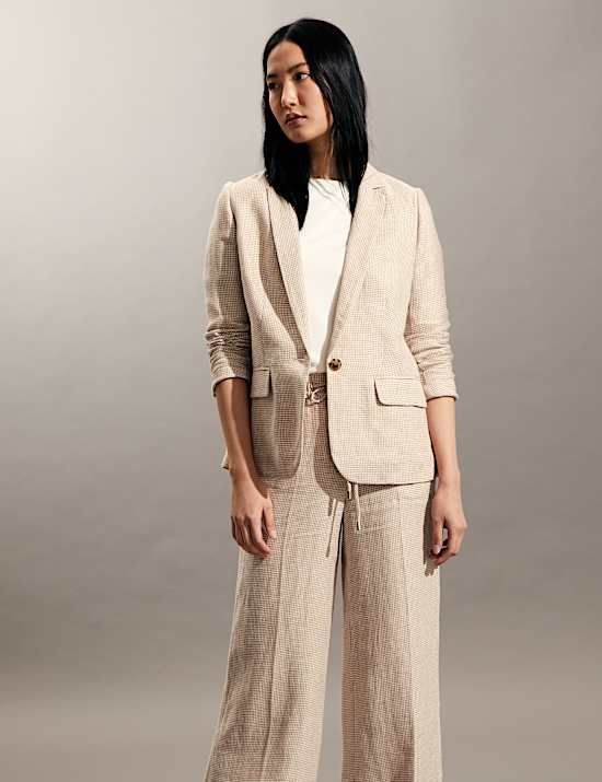 Zuiver linnen blazer met &eacute;&eacute;n rij knopen en groot pied-de-poulemotief