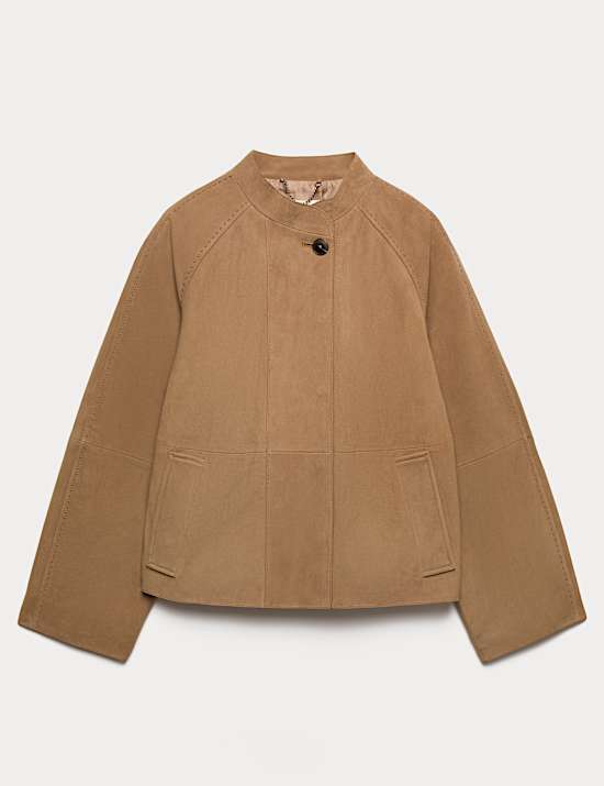 Chaqueta corta esculpida de ante