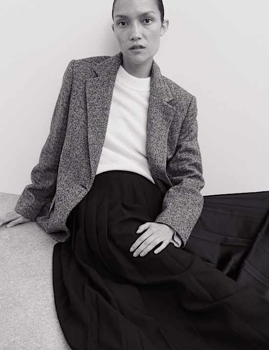 Relaxed British Wool Tweed Blazer