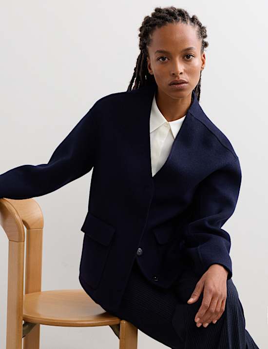 Kort dubbelzijdig jasje van zuiver wol