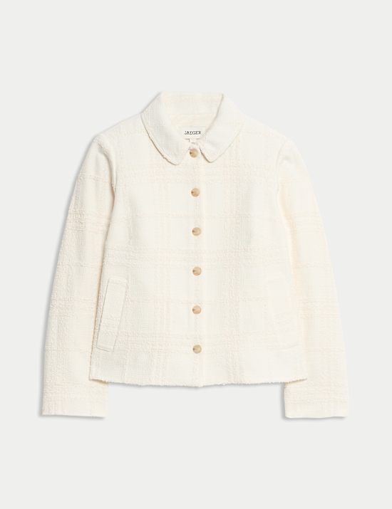 Italiaans kort boucl&eacute;jasje van tweed met ruitmotief