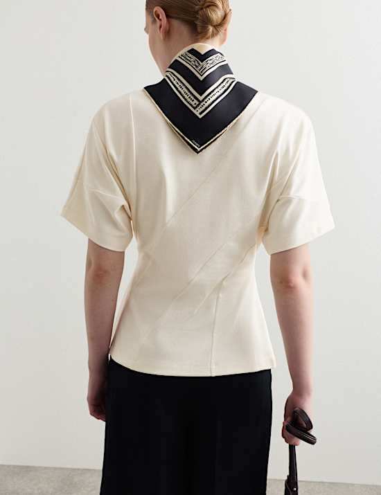 Top en coton et modal &agrave; d&eacute;tail torsad&eacute;