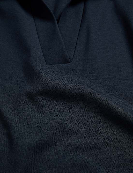 Camiseta de algod&oacute;n y modal con cuello en pico