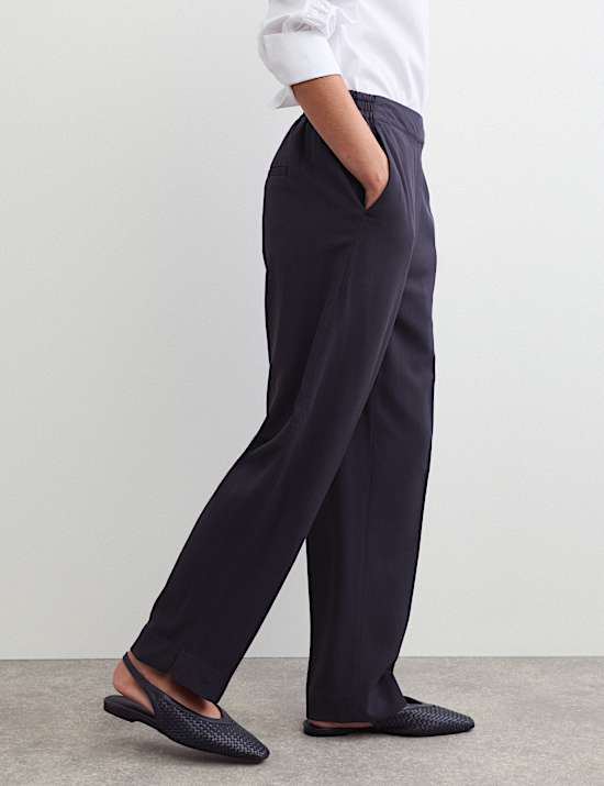 Pantalon coupe fusel&eacute;e avec laine