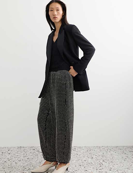 Pantalon coupe barrel longueur cheville avec ornement