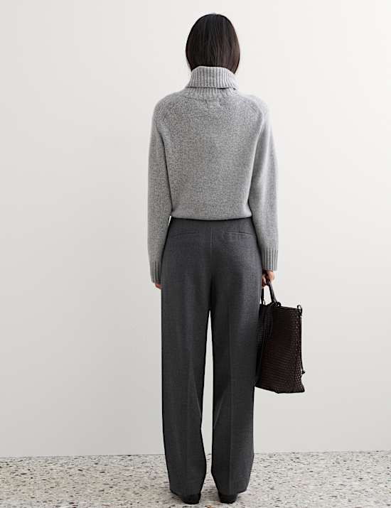 Pantalon coupe fusel&eacute;e portefeuille en flanelle de laine