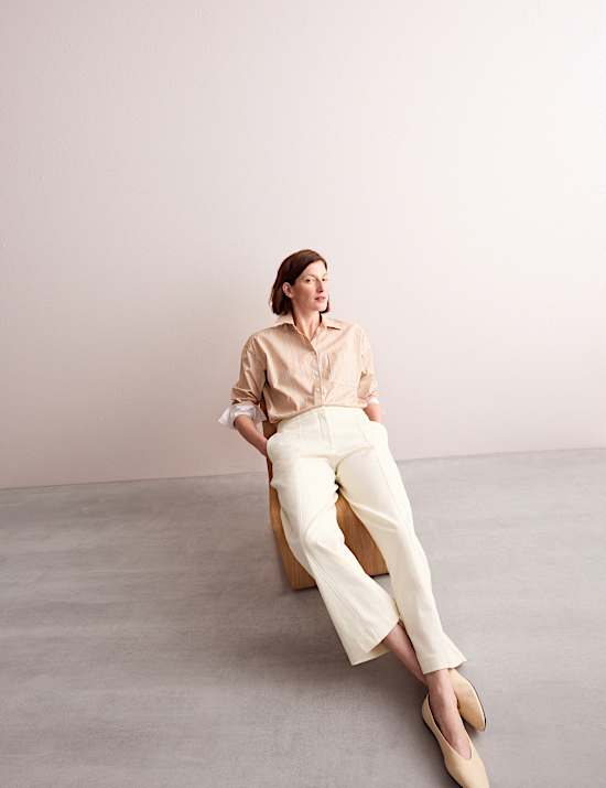 Pantalon &eacute;l&eacute;gant en denim nervur&eacute; &agrave; jambe droite