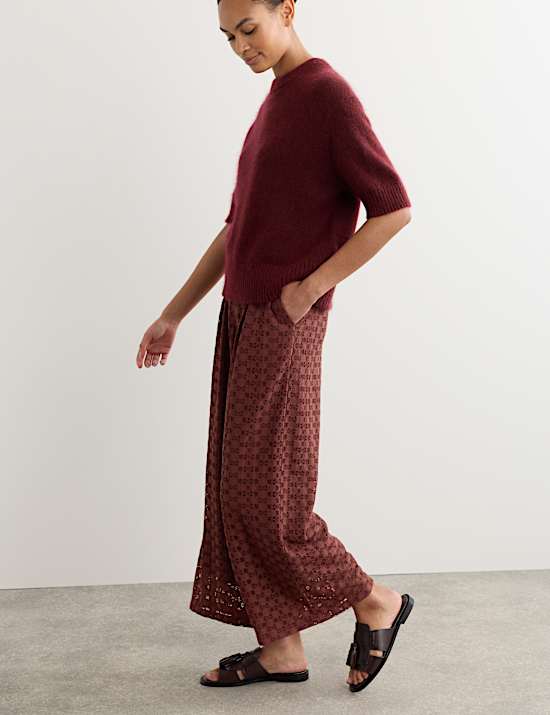 Pantalon jambe droite en coton m&eacute;lang&eacute; et dentelle