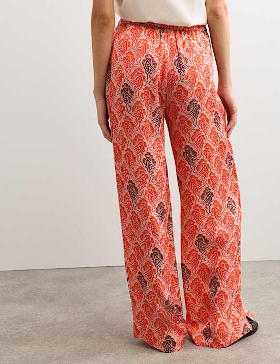 Pantal&oacute;n de pata ancha estampado